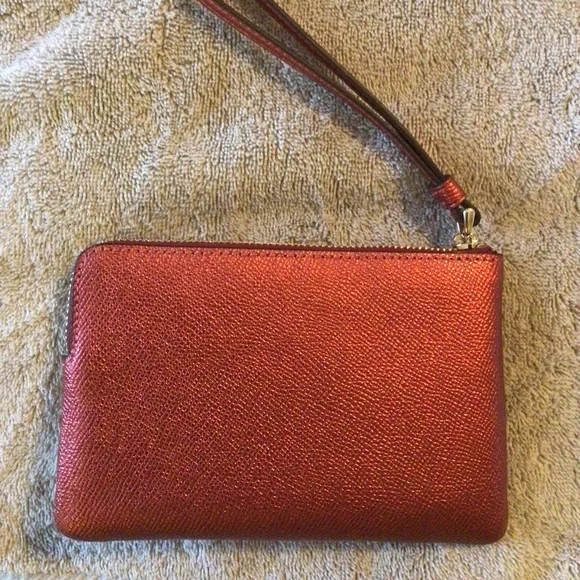 Coach metallic Red Wristlet - Picture 2 of 2
